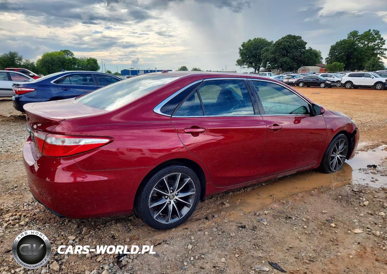 2015 Toyota Camry Xse V6 VIN:4T1BK1FK3FU554700 - 3