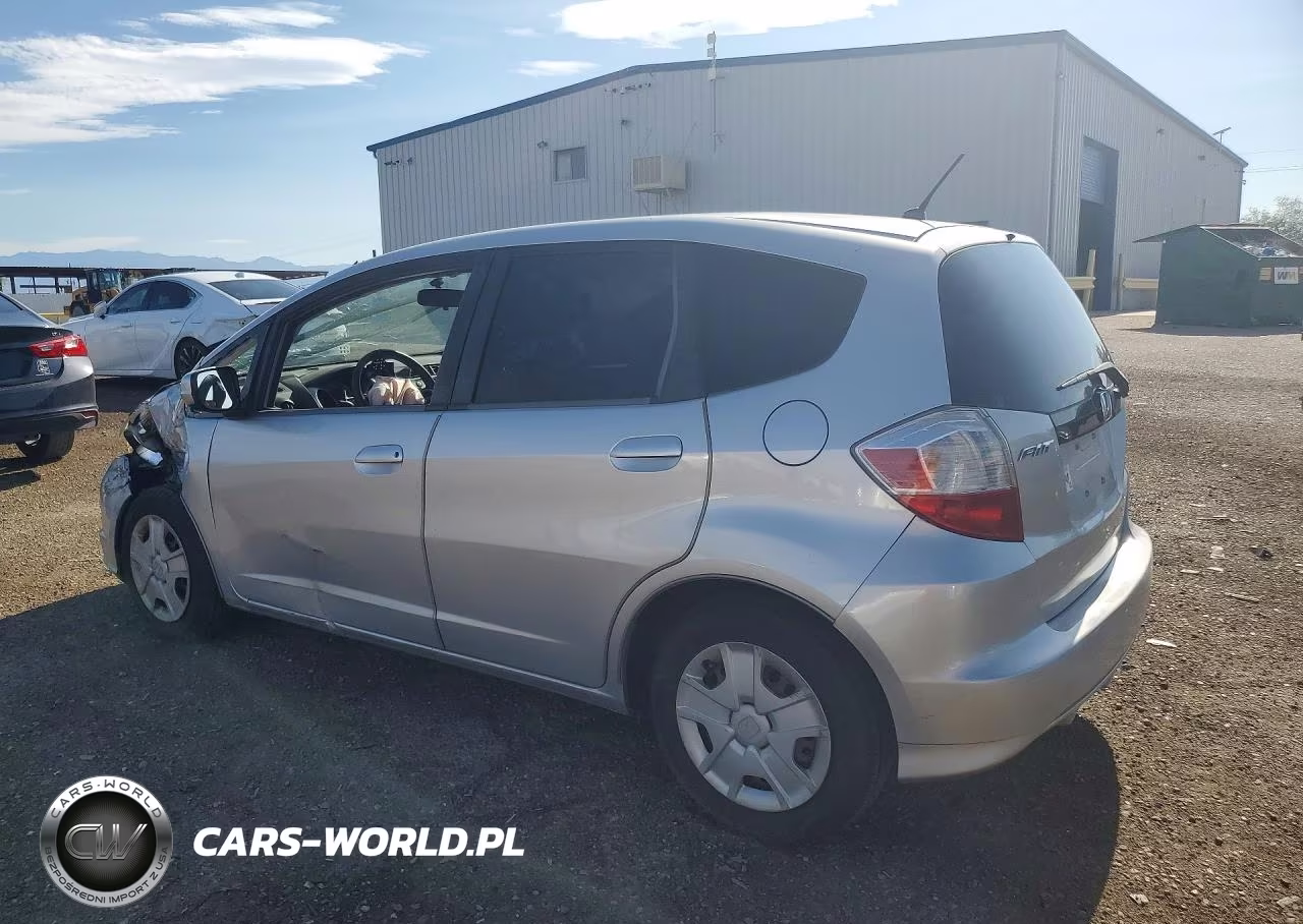 2013 Honda Fit VIN:JHMGE8H35DC008224 - 2