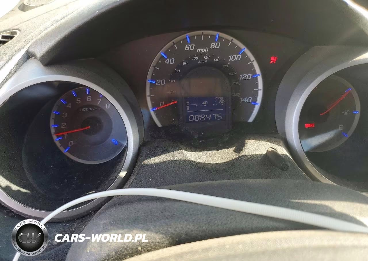 2013 Honda Fit VIN:JHMGE8H35DC008224 - 9