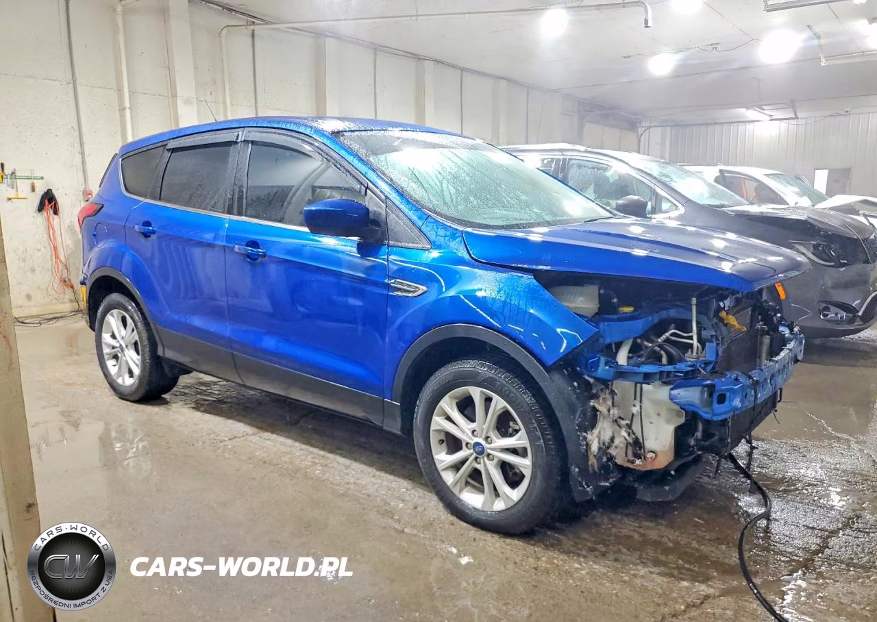 2019 Ford Escape Se VIN:1FMCU9GD9KUA69548 - 4