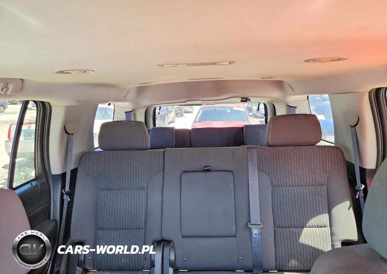 2018 Chevrolet Tahoe C1500 Ls VIN:1GNSCAKC1JR176623 - 10