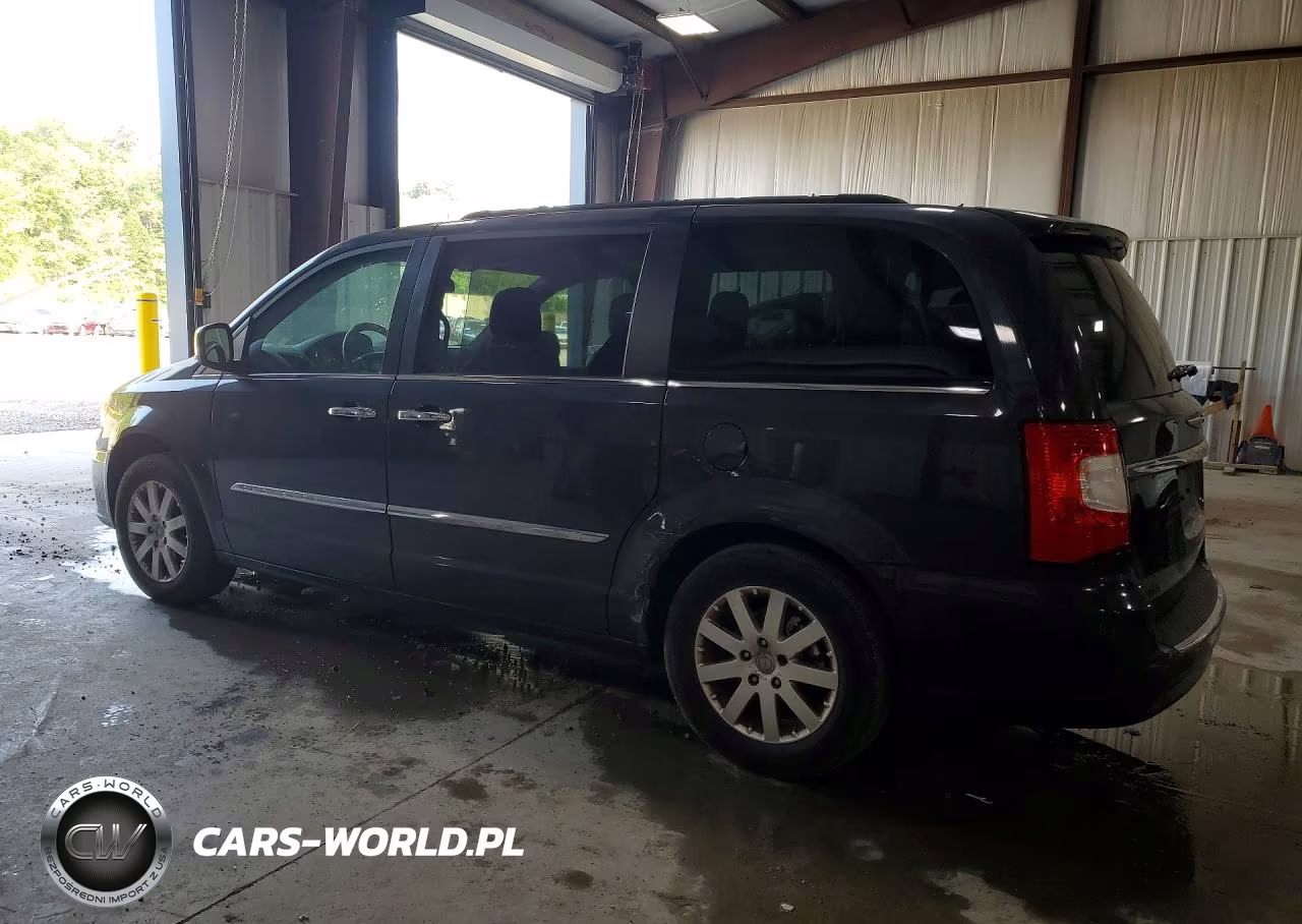 2011 Chrysler Town & Country Touring L VIN:2A4RR8DG7BR703729 - 2