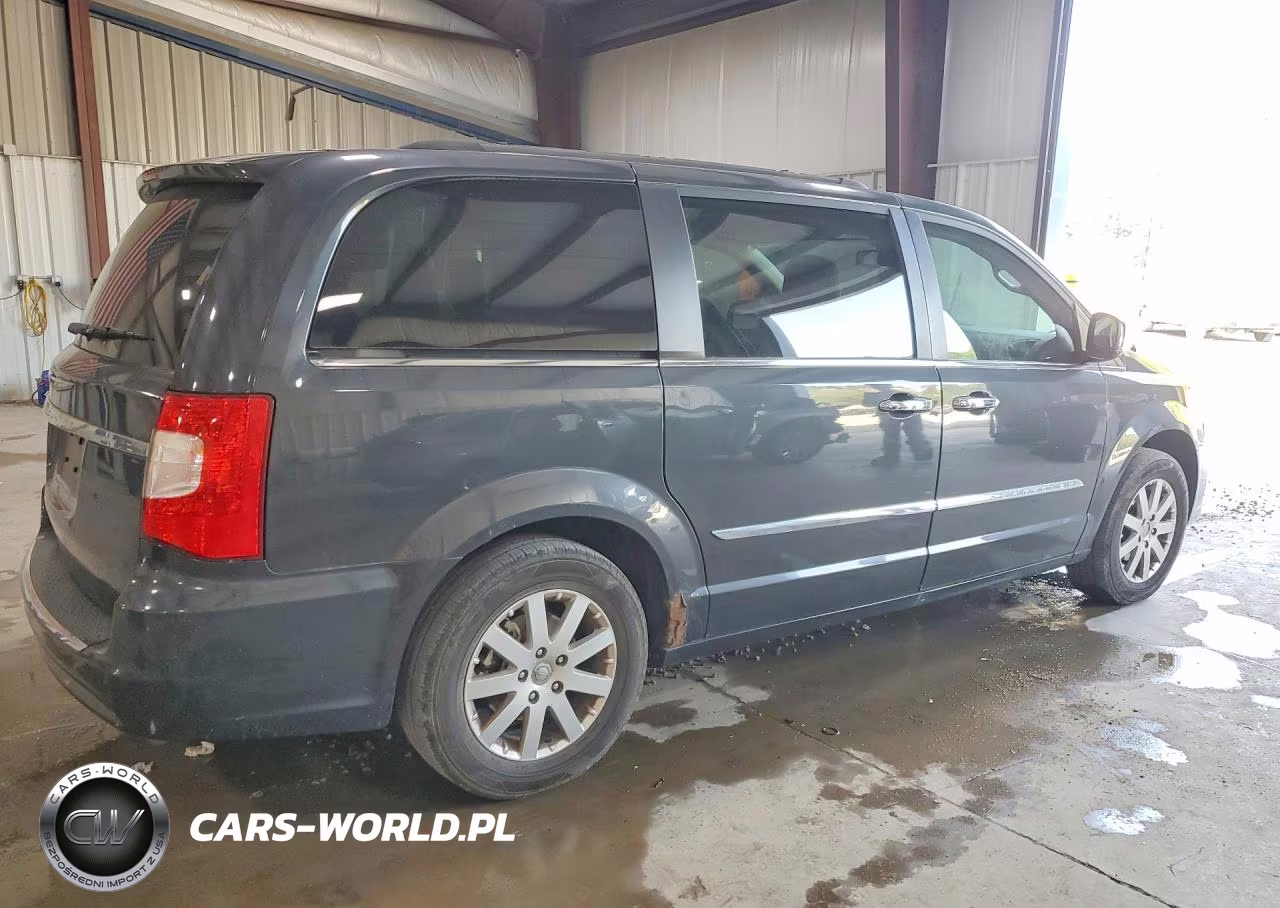 2011 Chrysler Town & Country Touring L VIN:2A4RR8DG7BR703729 - 3
