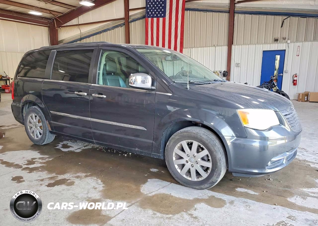 2011 Chrysler Town & Country Touring L VIN:2A4RR8DG7BR703729 - 4