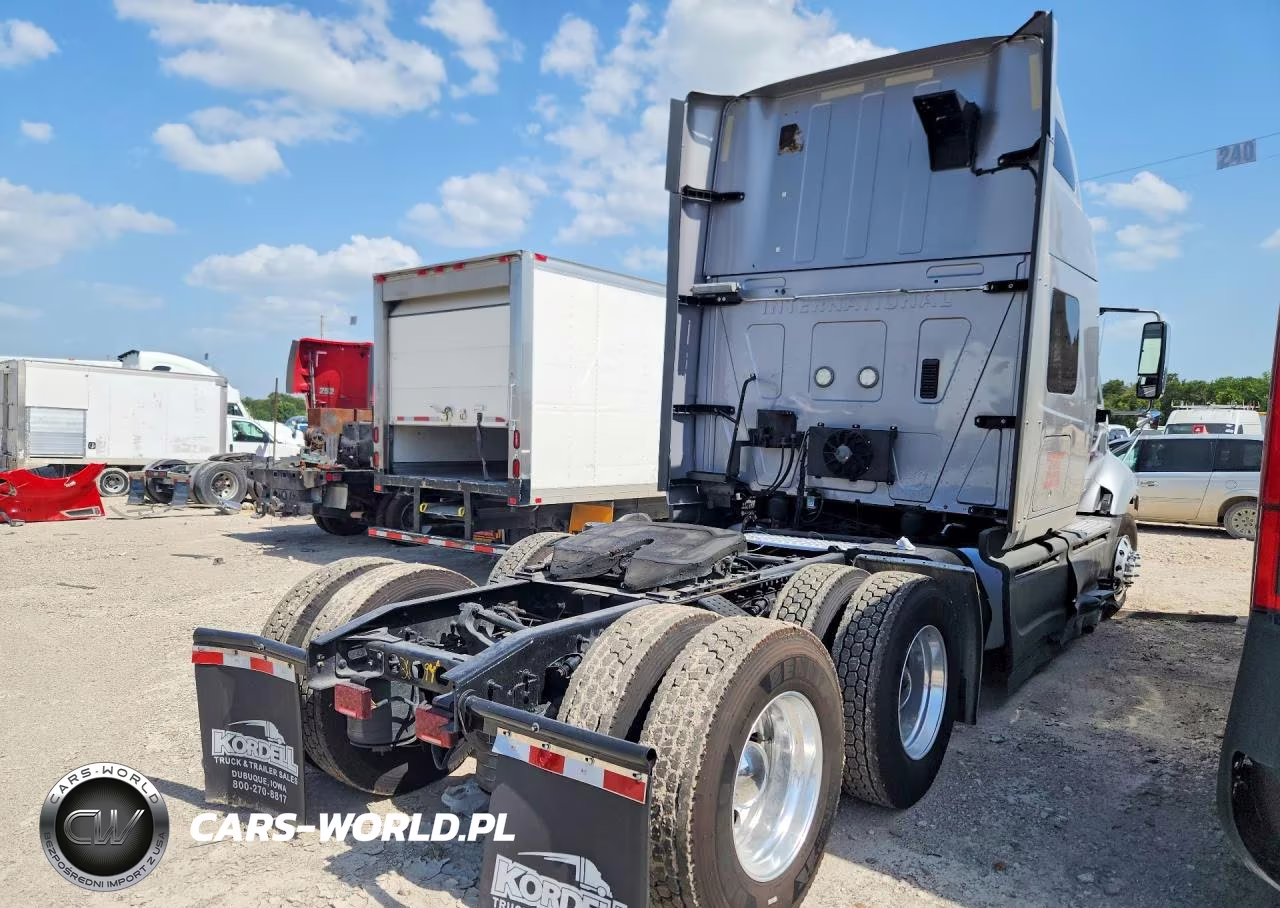 2017 International Prostar Semi Truck VIN:3HSDJAPR2HN679823 - 3
