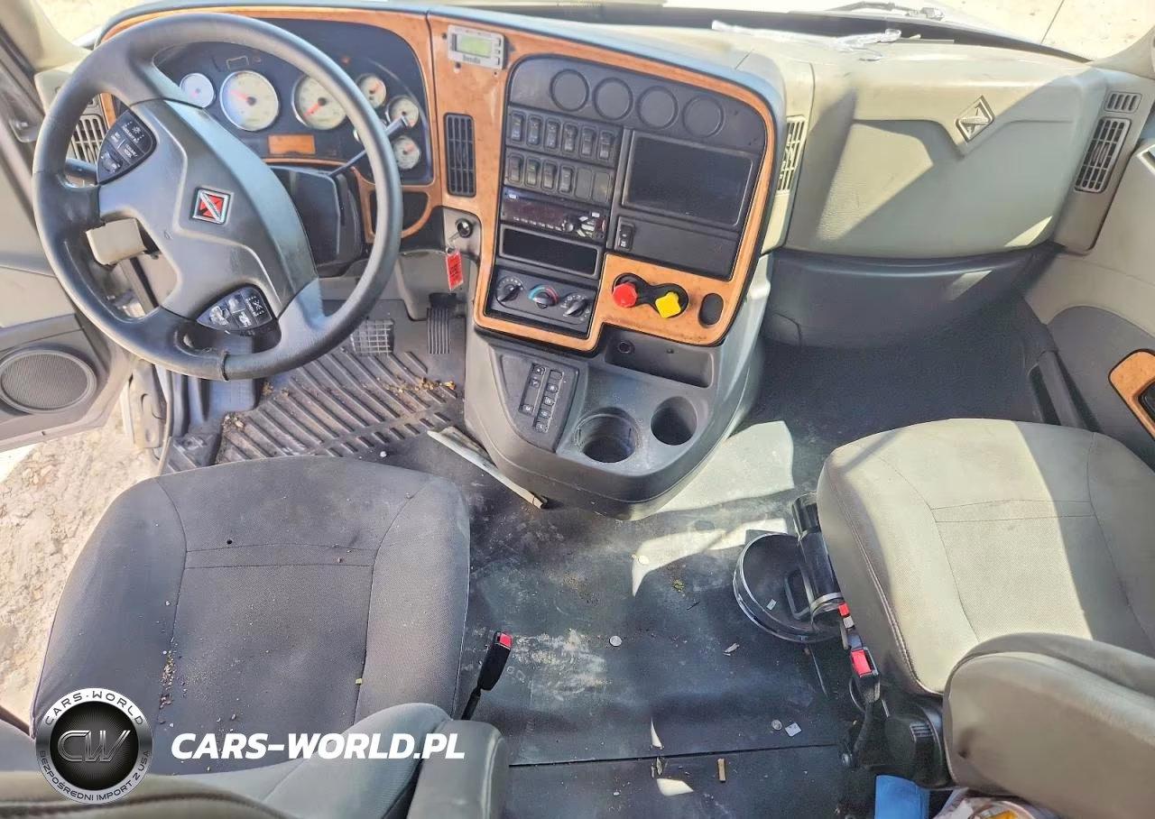 2017 International Prostar Semi Truck VIN:3HSDJAPR2HN679823 - 8