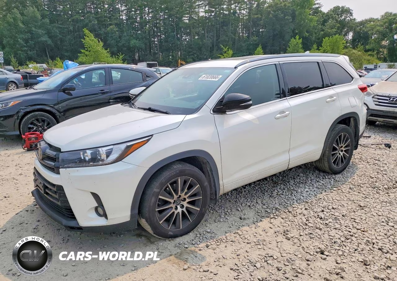 2017 Toyota Highlander Se – zdjęcie 1 z 13