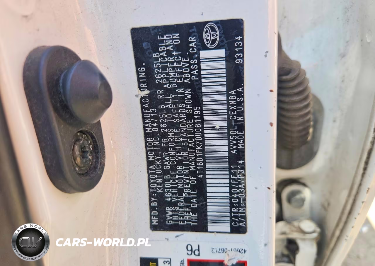 2013 Toyota Camry Hybrid Le VIN:4T1BD1FK7DU081195 - 13