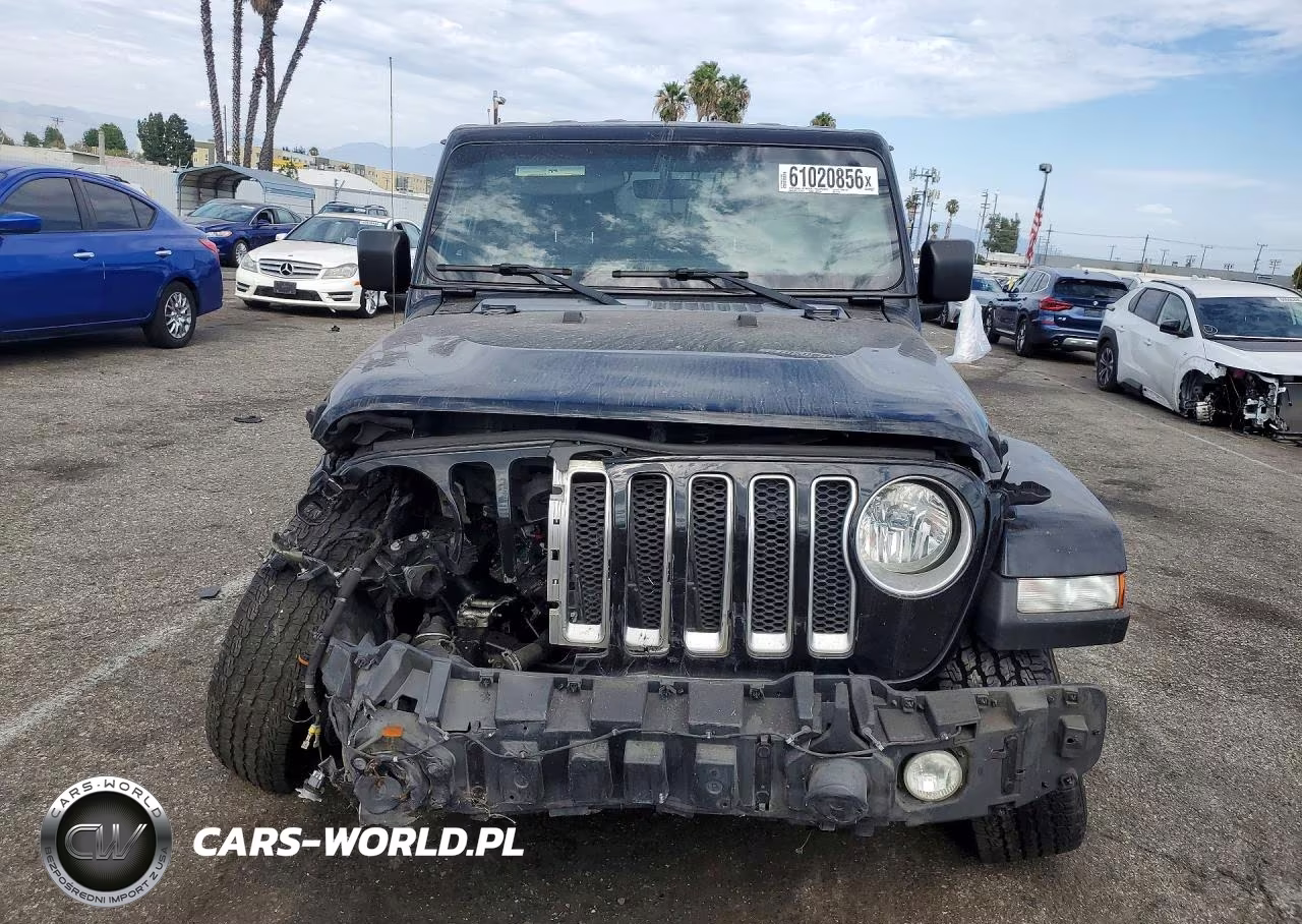 2018 Jeep Wrangler Unlimited Sahara VIN:1C4HJXEN9JW213461 - 5
