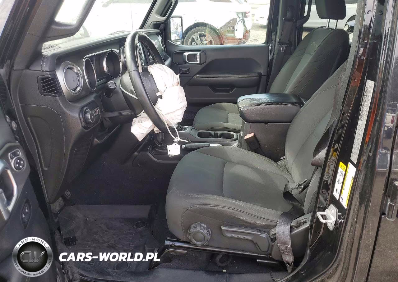 2018 Jeep Wrangler Unlimited Sahara VIN:1C4HJXEN9JW213461 - 7