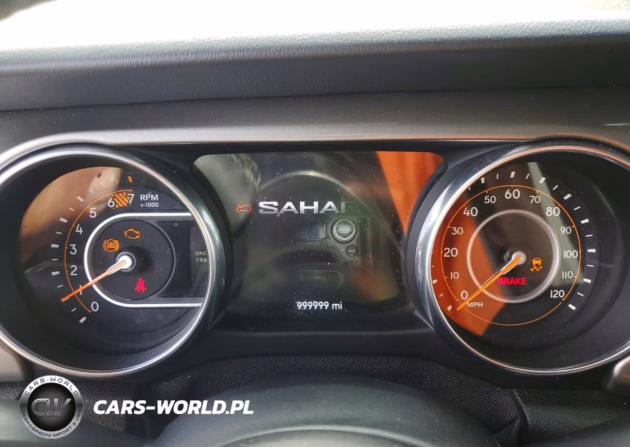 2018 Jeep Wrangler Unlimited Sahara VIN:1C4HJXEN9JW213461 - 9