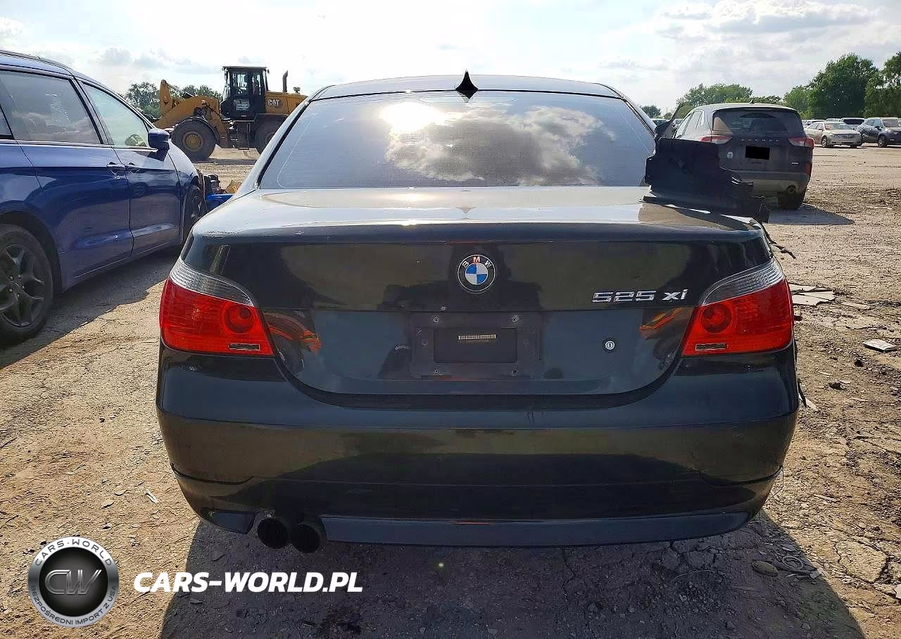 2007 BMW 525 Xi VIN:WBANF33597CW69466 - 6