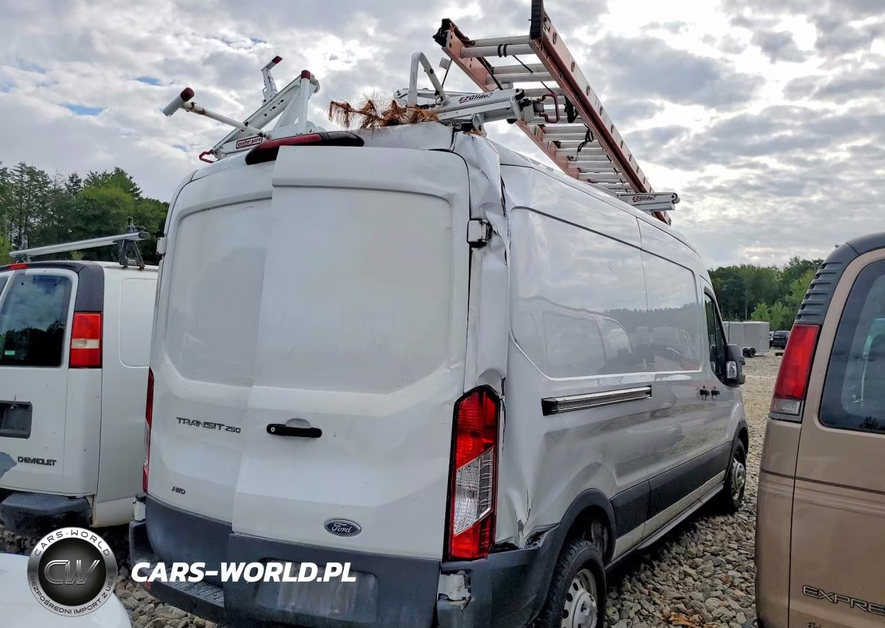 2022 Ford Transit 250 Delivery Van VIN:1FTBR2C85NKA44874 - 3