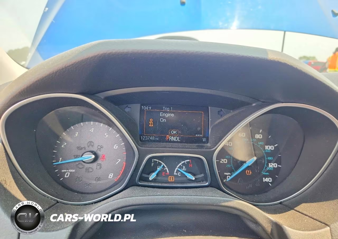 2018 Ford Focus Se VIN:1FADP3K24JL317668 - 9