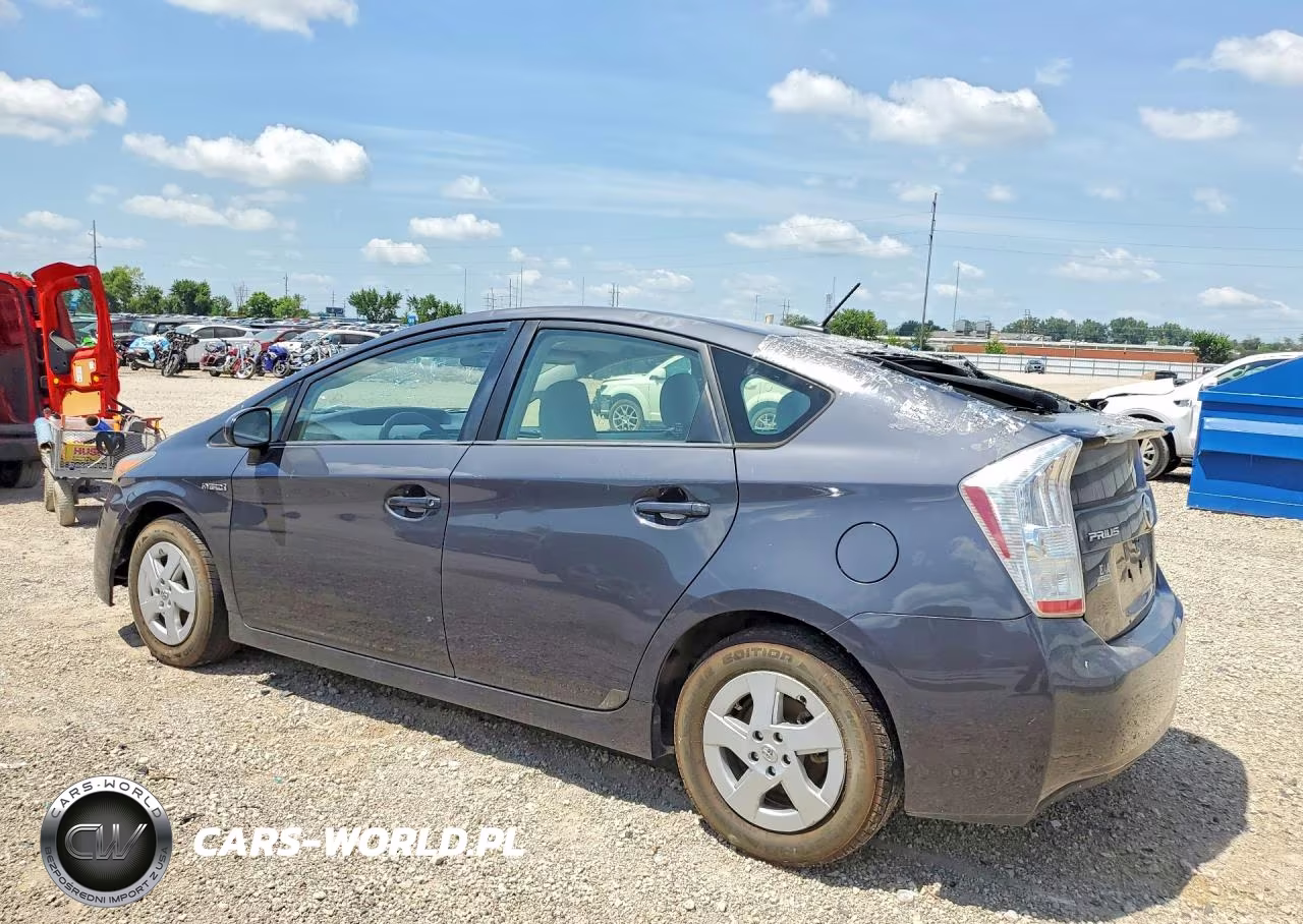 2011 Toyota Prius Two VIN:JTDKN3DU2B5372177 - 2