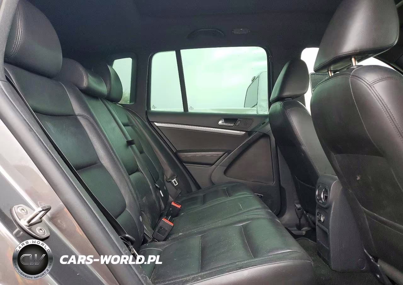 2014 Volkswagen Tiguan S VIN:WVGBV3AX5EW560099 - 11