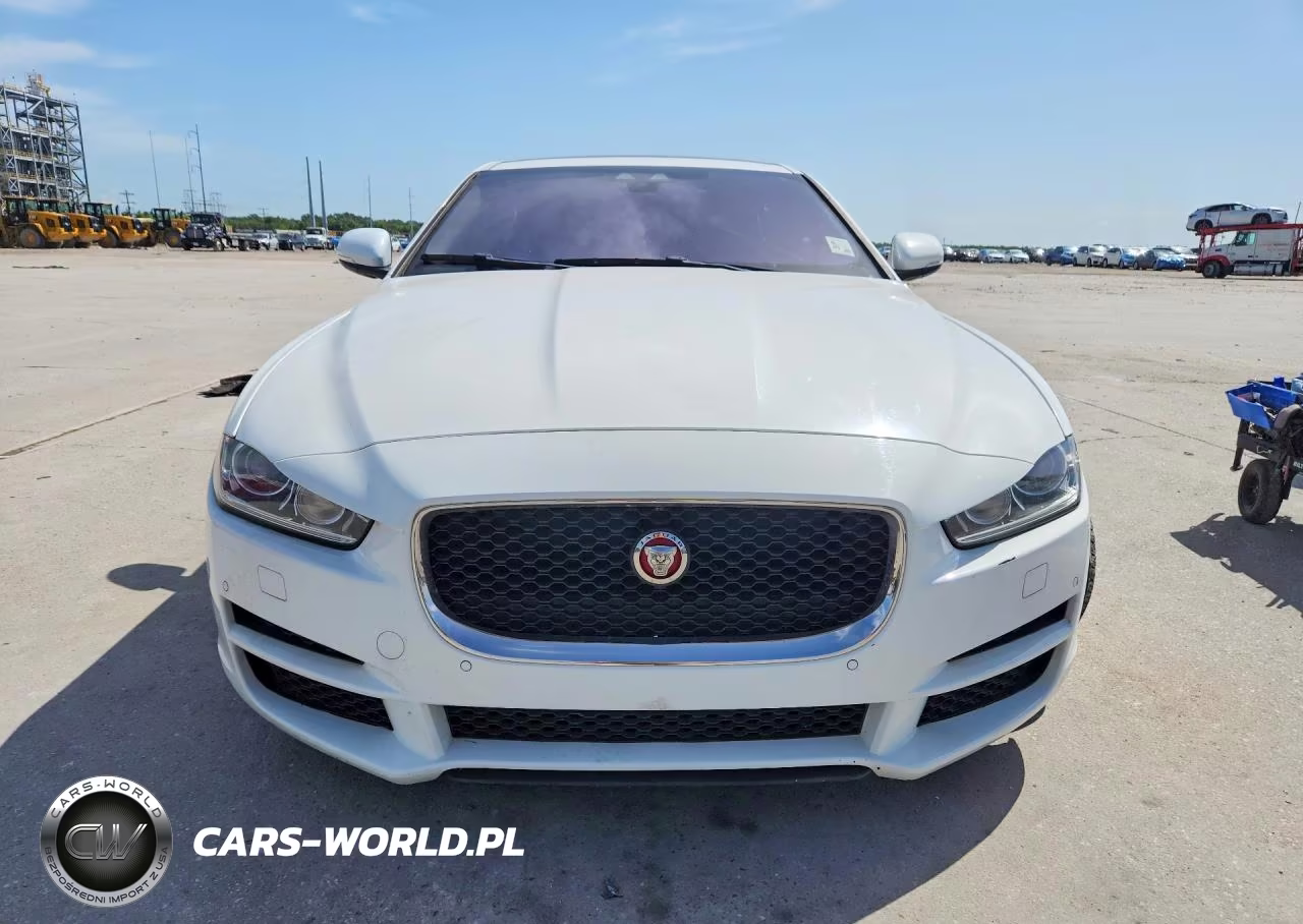 2019 Jaguar Xe Premium VIN:SAJAD4FX2KCP48966 - 5