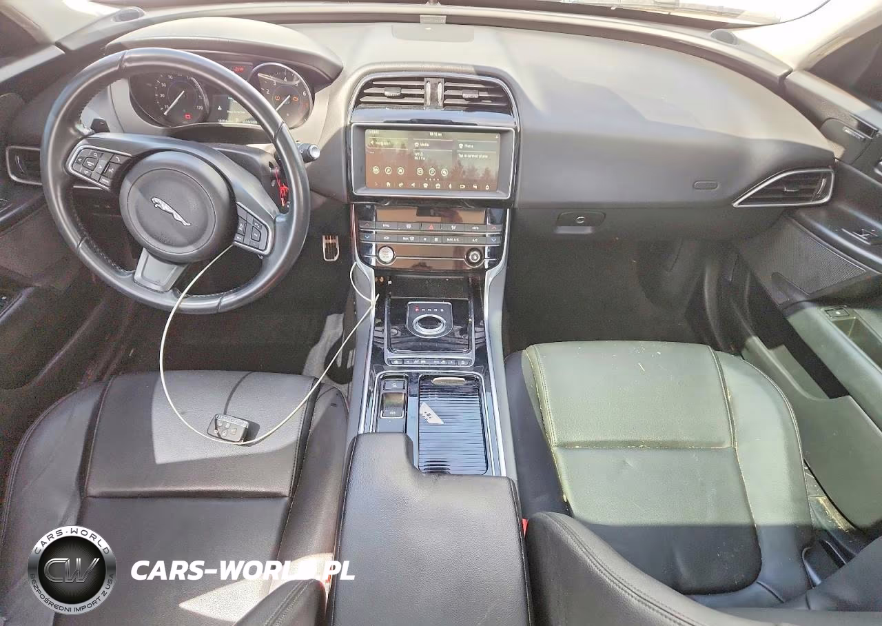 2019 Jaguar Xe Premium VIN:SAJAD4FX2KCP48966 - 8