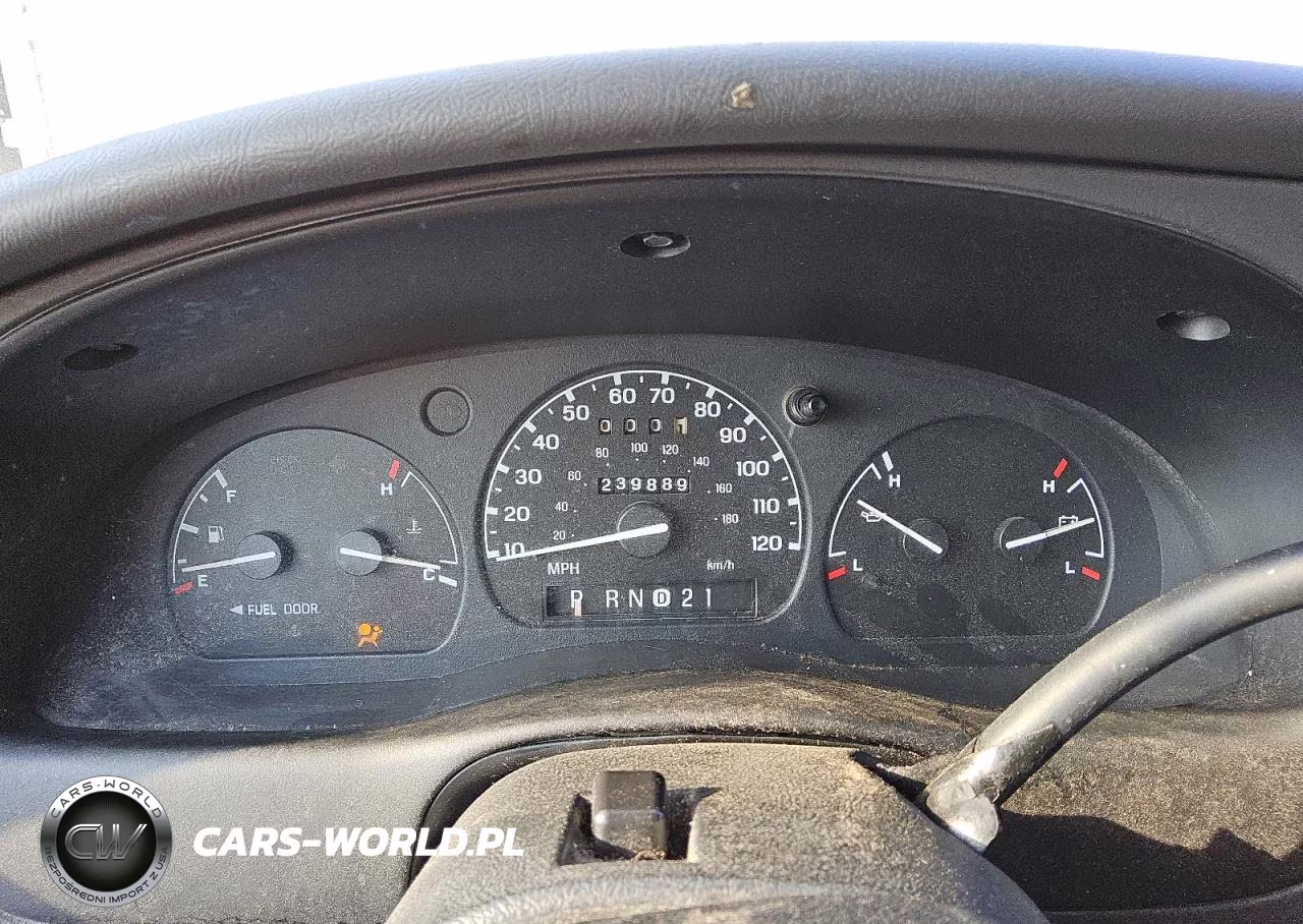 1999 Ford Ranger Super Cab VIN:1FTYR14X3XPB18681 - 9
