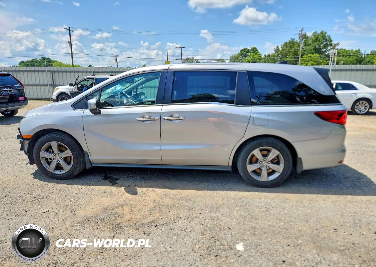 2018 Honda Odyssey Exl VIN:5FNRL6H79JB066813 - 2