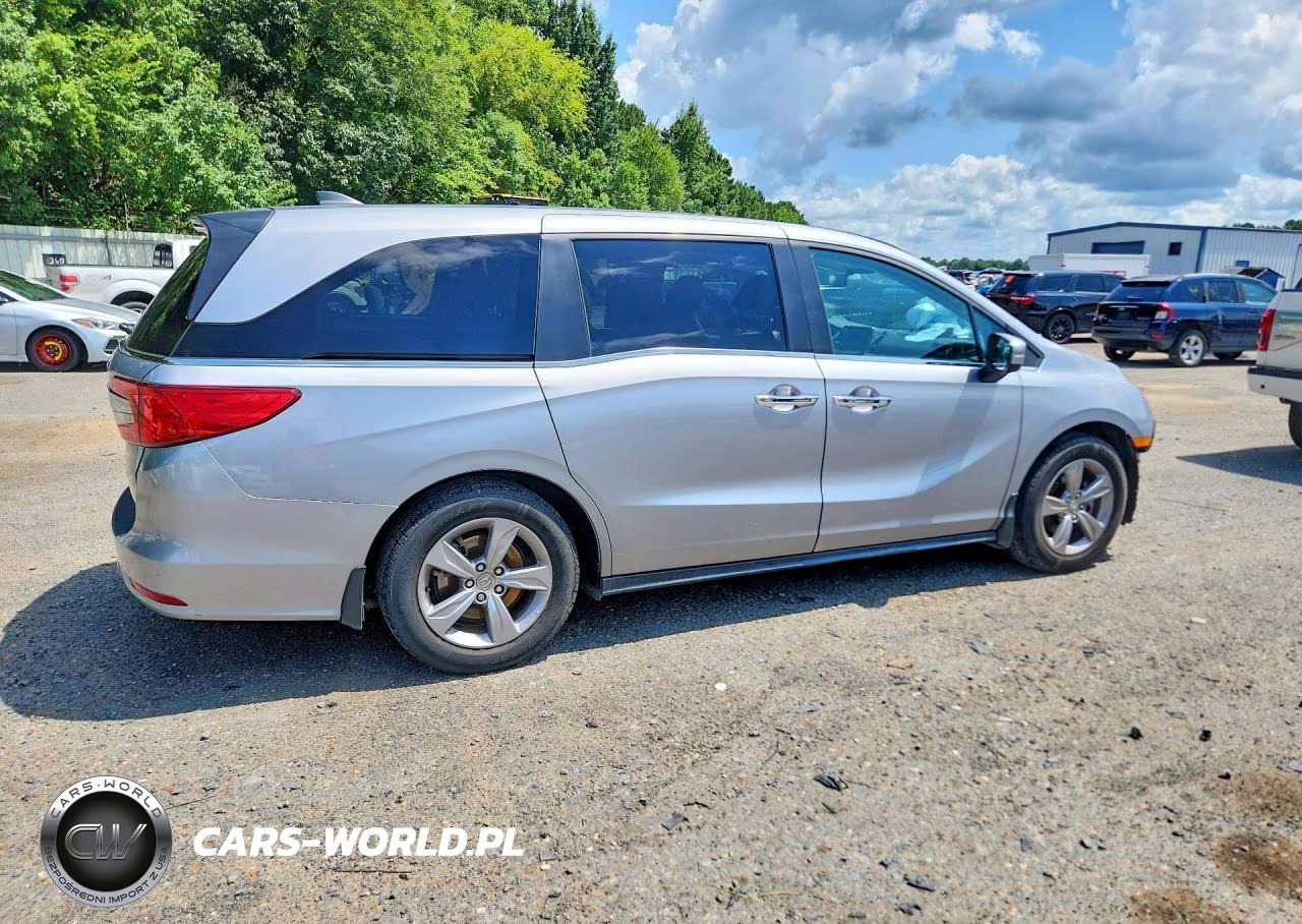 2018 Honda Odyssey Exl VIN:5FNRL6H79JB066813 - 3