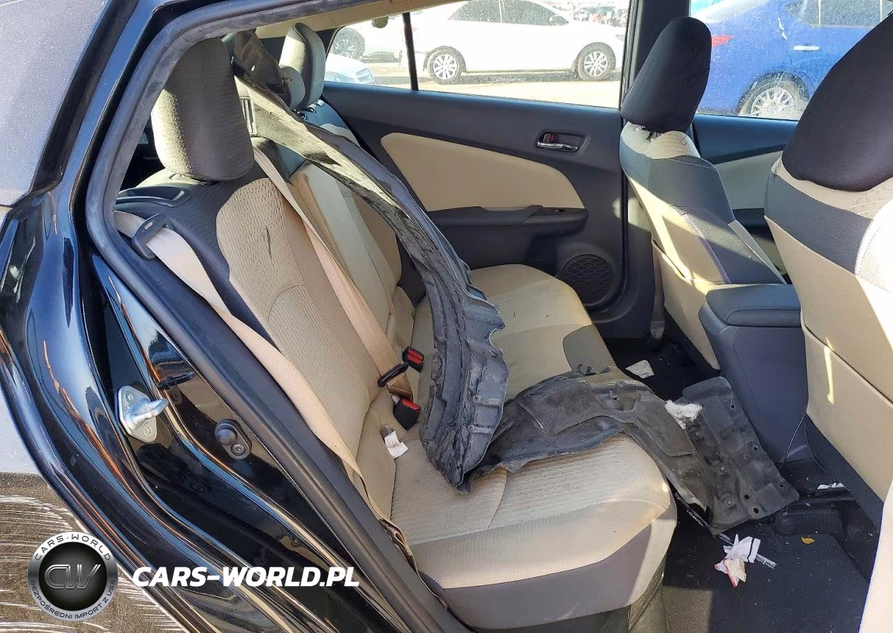 2016 Toyota Prius Two VIN:JTDKBRFUXG3010786 - 10