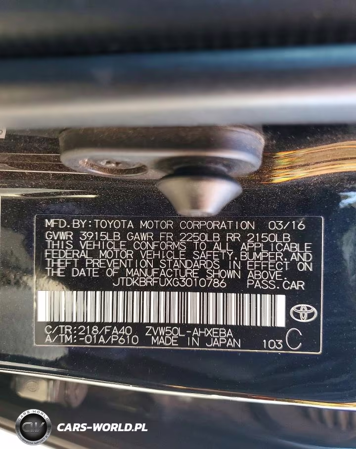 2016 Toyota Prius Two VIN:JTDKBRFUXG3010786 - 12