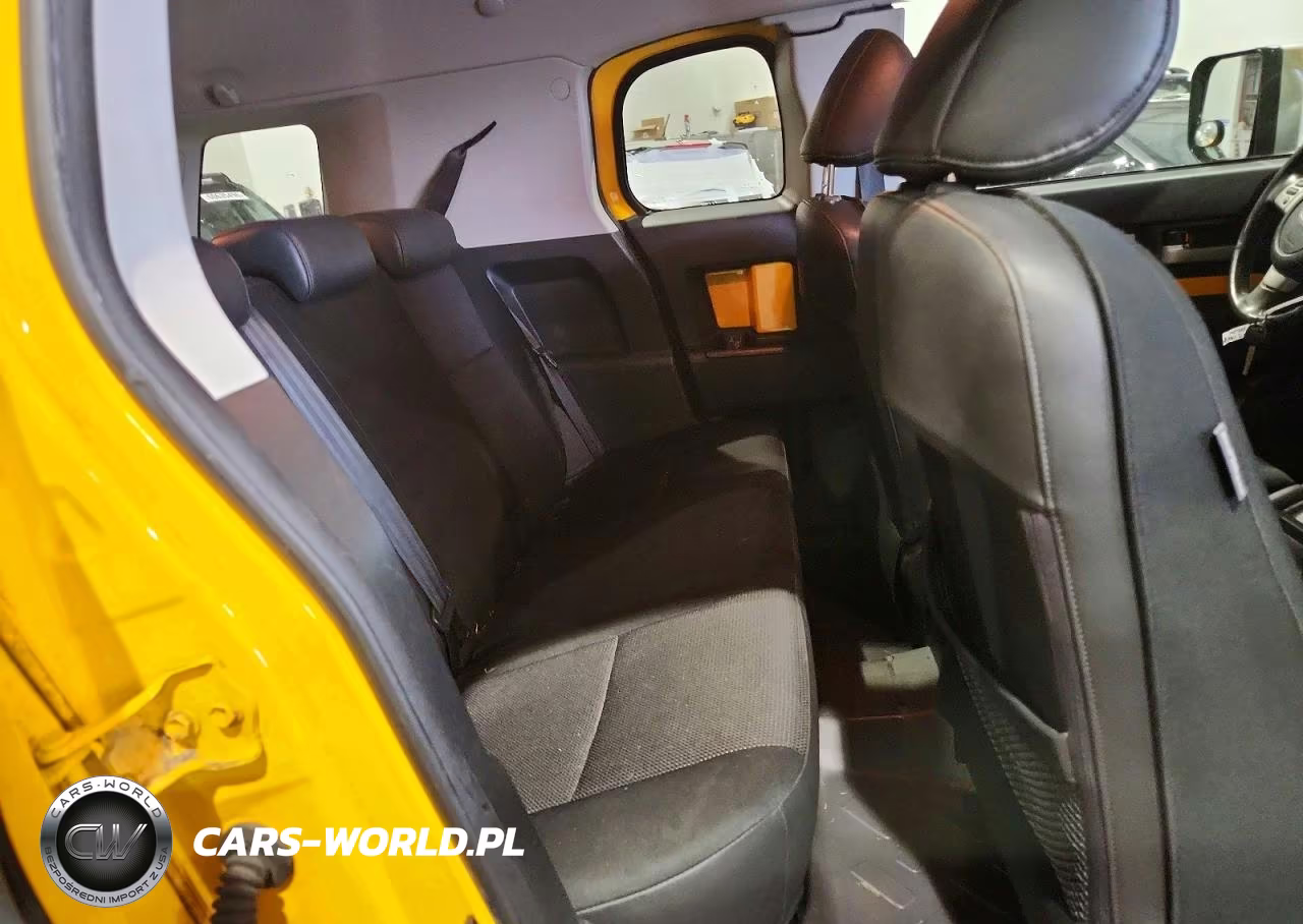 2008 Toyota Fj Cruiser Base VIN:JTEZU11F08K007451 - 11