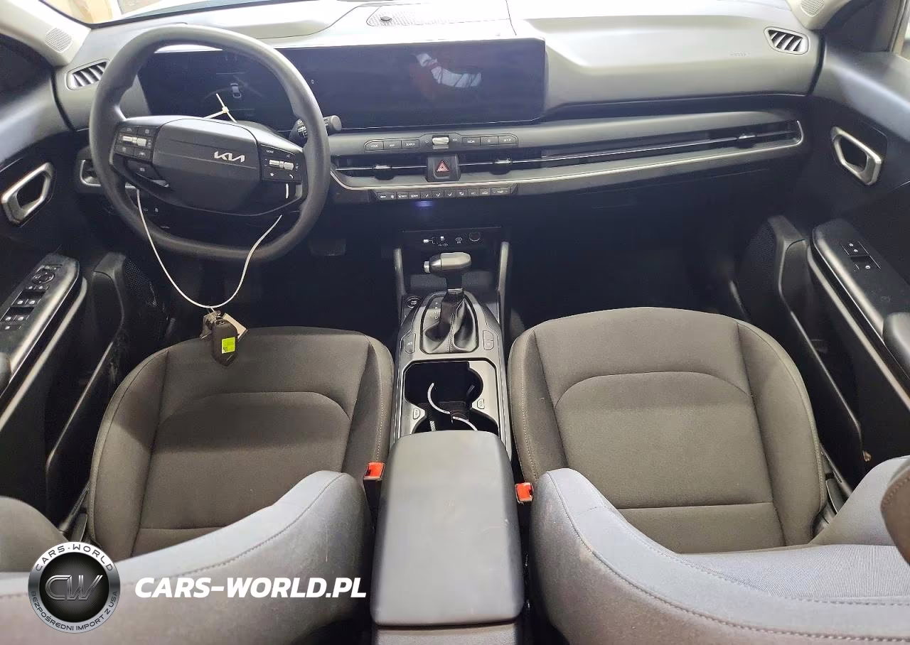 2026 Kia K4 Lxs VIN:3KPFT4DE4TE257527 - 8