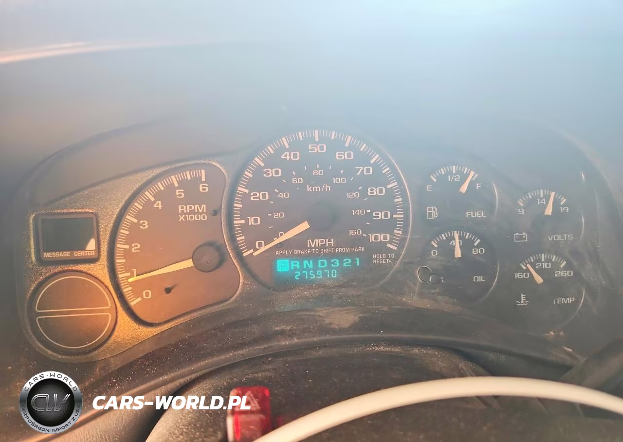 2002 Chevrolet Silverado C1500 VIN:2GCEC19V921282065 - 9