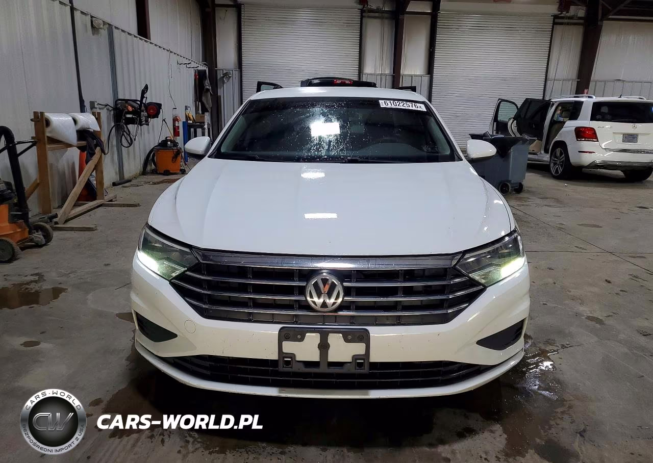 2019 Volkswagen Jetta S VIN:3VWC57BU3KM190932 - 5