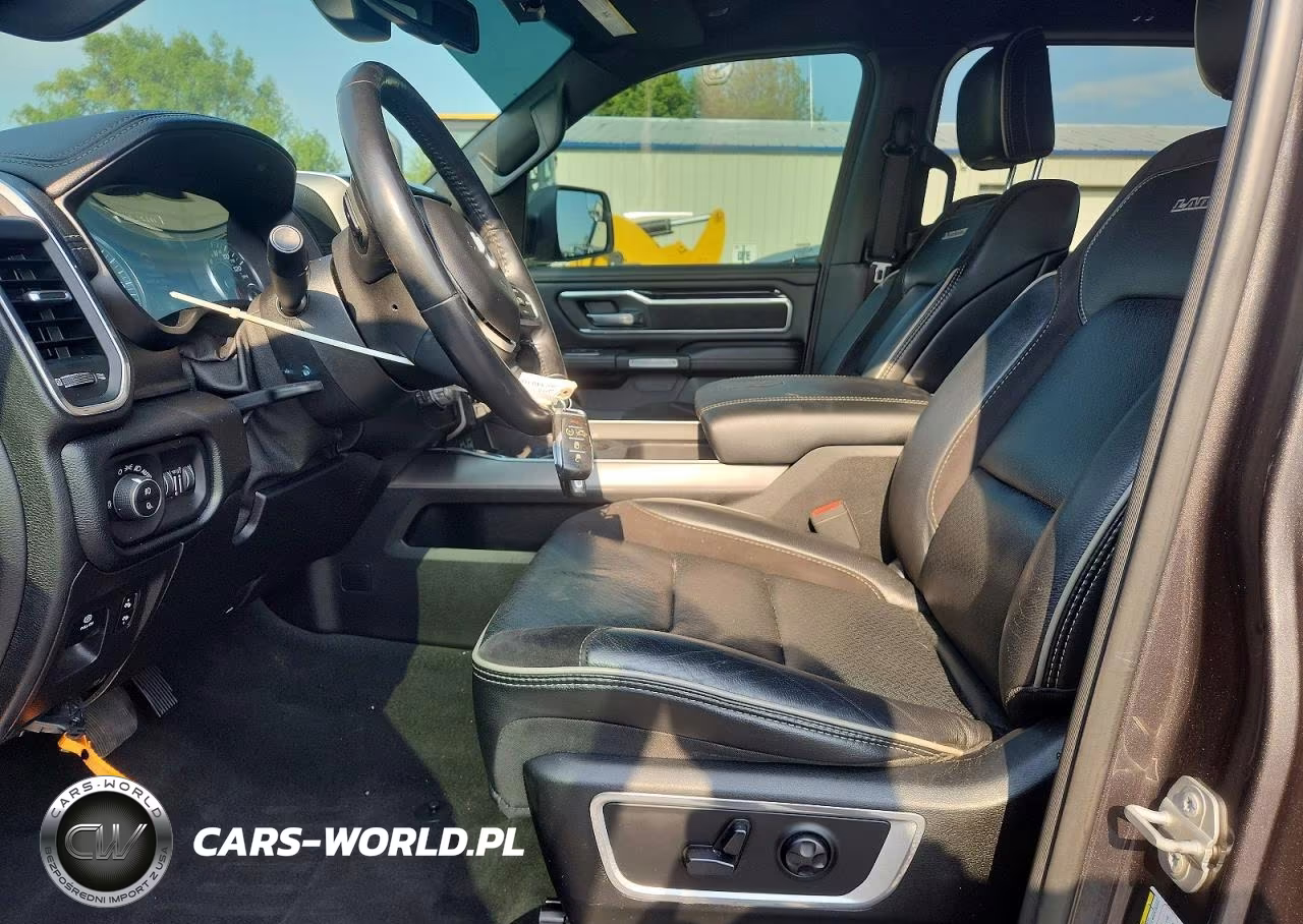 2020 Ram 1500 Laramie VIN:1C6SRFJT0LN196367 - 7