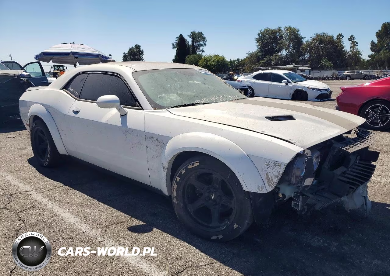 2018 Dodge Challenger Sxt VIN:2C3CDZAG6JH288514 - 4