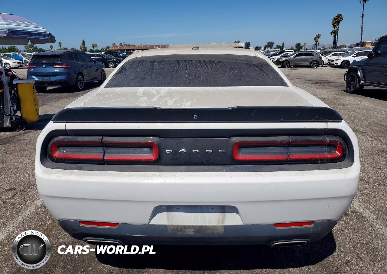 2018 Dodge Challenger Sxt VIN:2C3CDZAG6JH288514 - 6