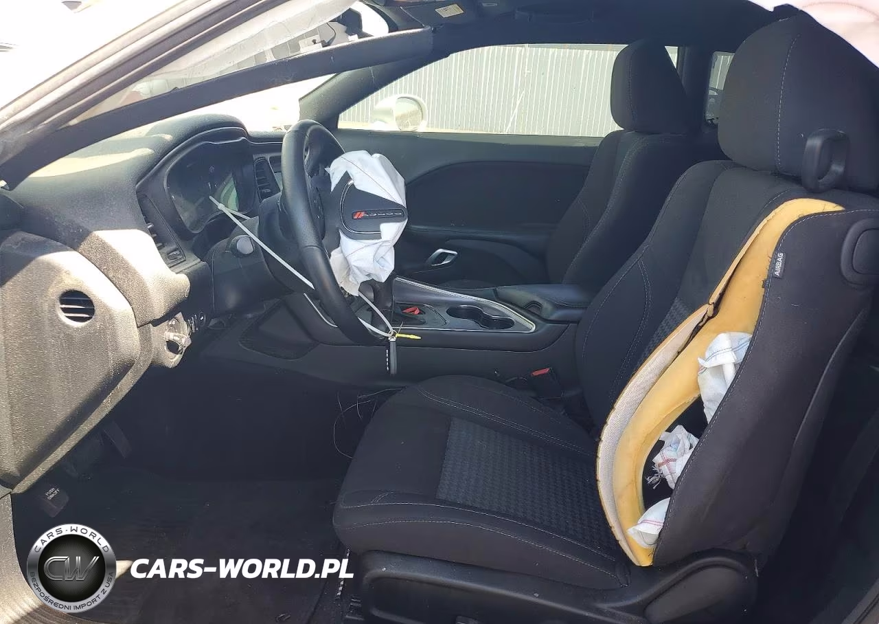 2018 Dodge Challenger Sxt VIN:2C3CDZAG6JH288514 - 7