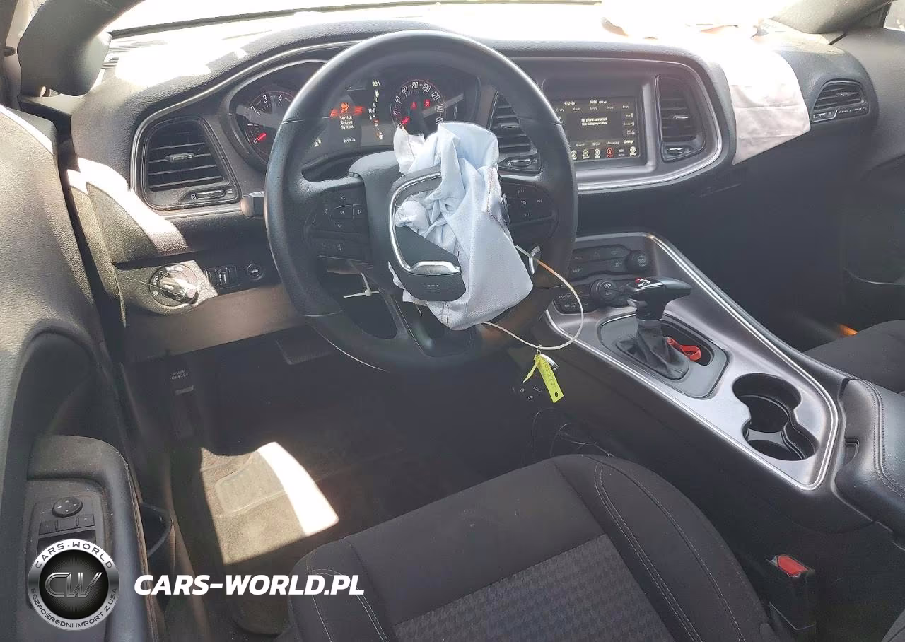 2018 Dodge Challenger Sxt VIN:2C3CDZAG6JH288514 - 8