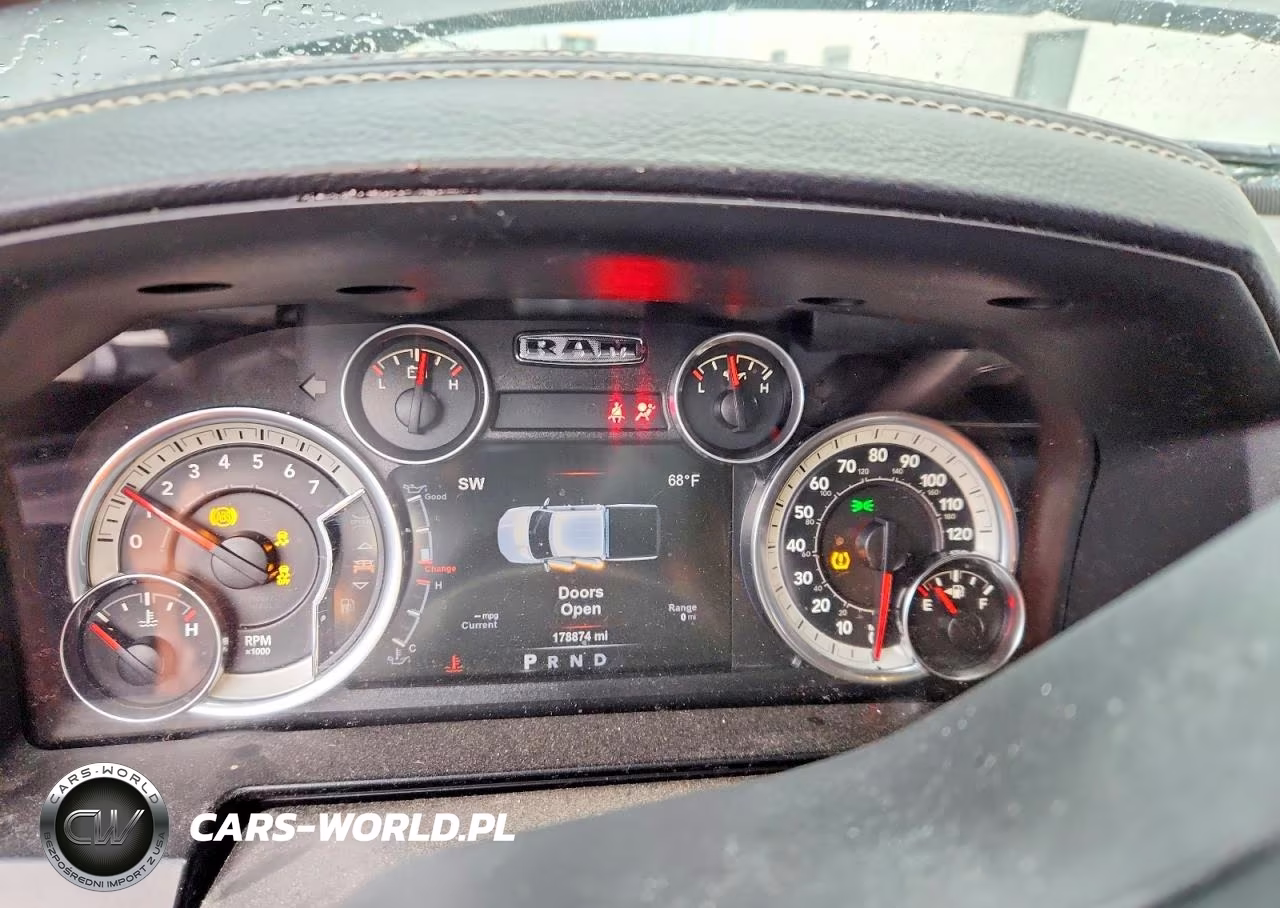 2017 Ram 1500 Sport VIN:1C6RR7MT4HS664268 - 9