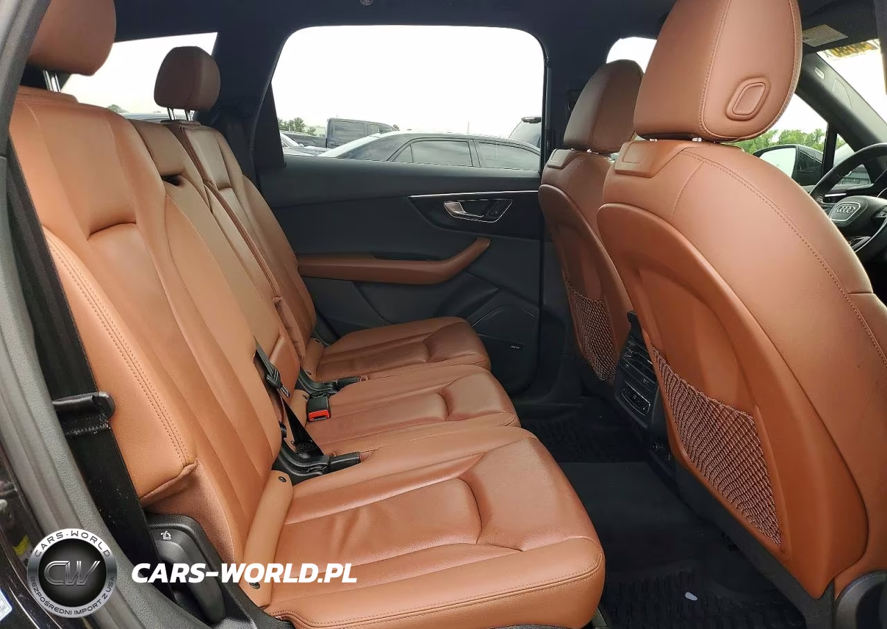 2020 Audi Q7 Premium Plus VIN:WA1LXAF71LD004584 - 11
