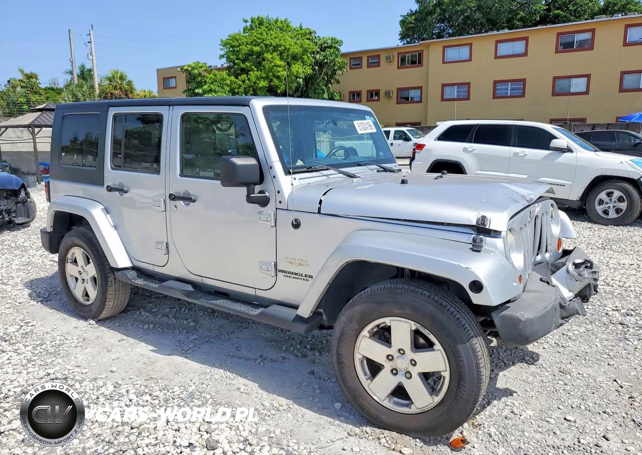 2009 Jeep Wrangler Unlimited Sahara VIN:1J8GA59159L735470 - 4