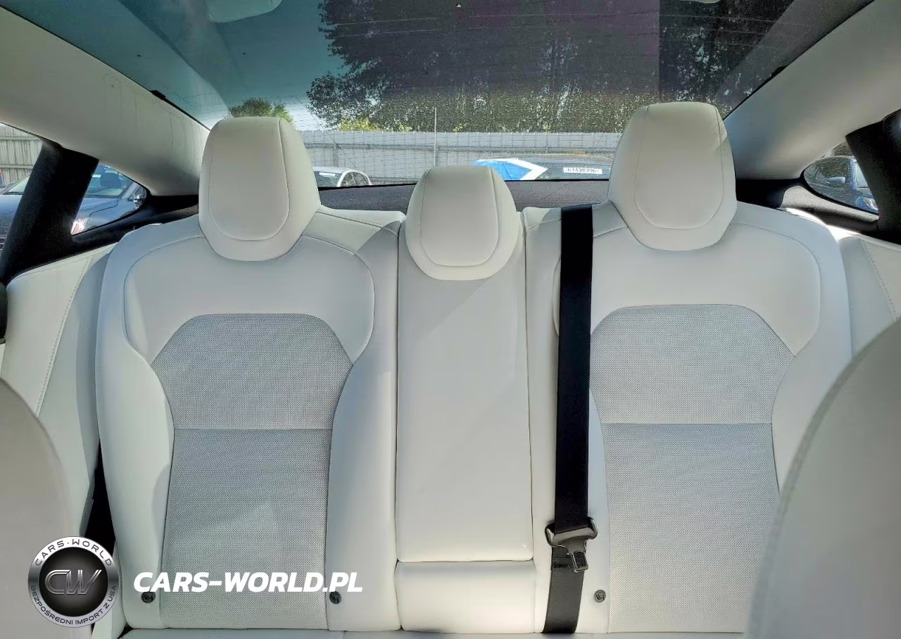 2026 Tesla Model 3 VIN:5YJ3E1EA6TF139514 - 10