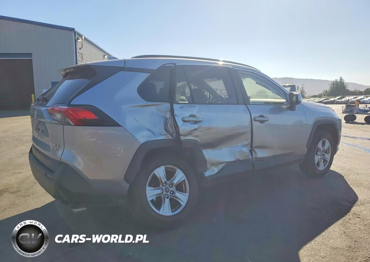 2019 Toyota Rav4 Xle VIN:JTMP1RFV7KD507296 - 3