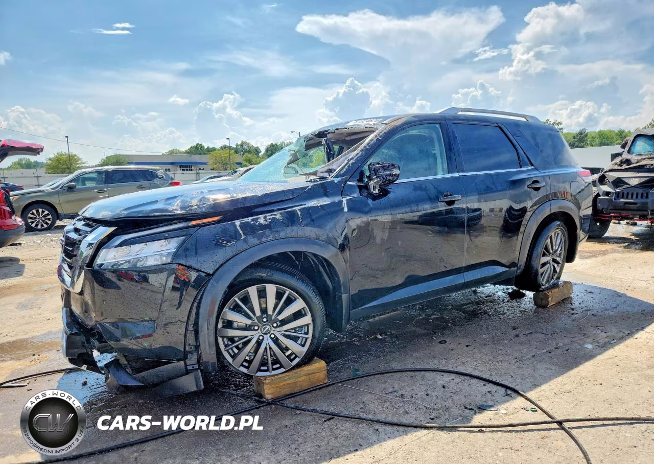 2023 Nissan Pathfinder Sl