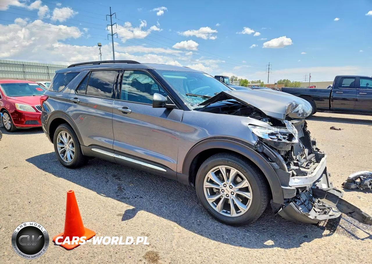 2021 Ford Explorer Xlt VIN:1FMSK8DH5MGA30881 - 4