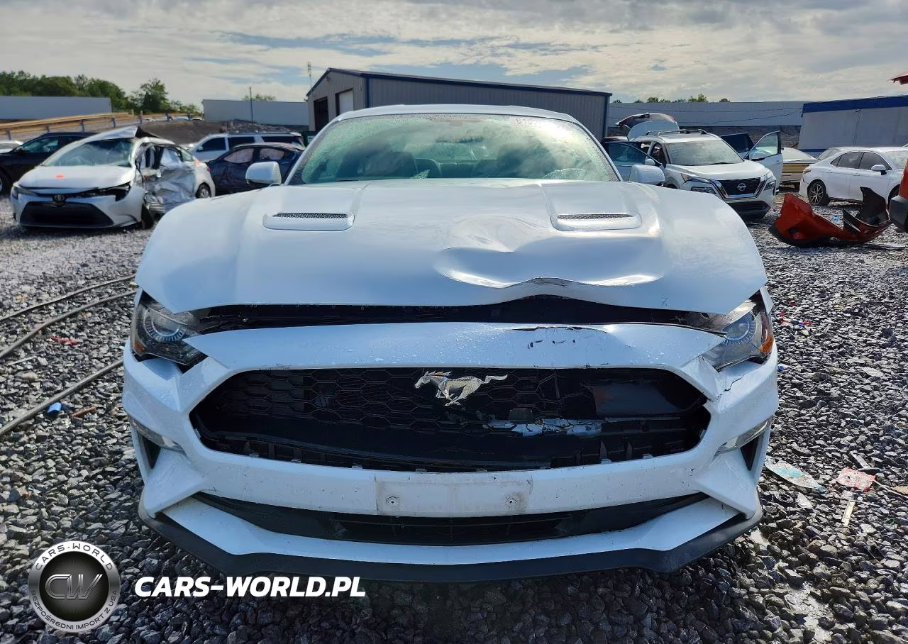 2018 Ford Mustang VIN:1FA6P8TH5J5156146 - 5