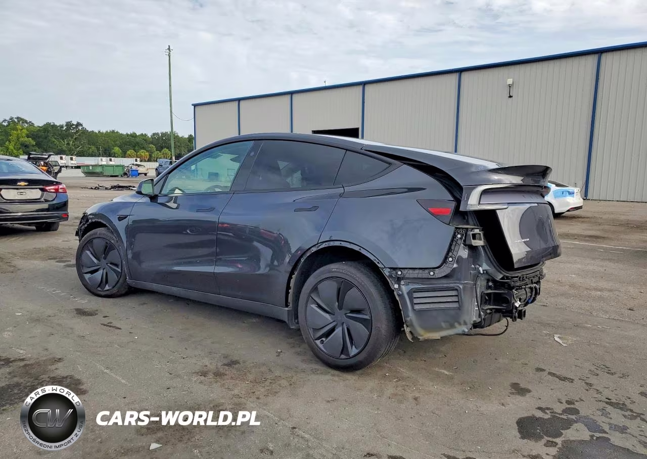 2026 Tesla Model Y VIN:7SAYGDEE4TF324037 - 2