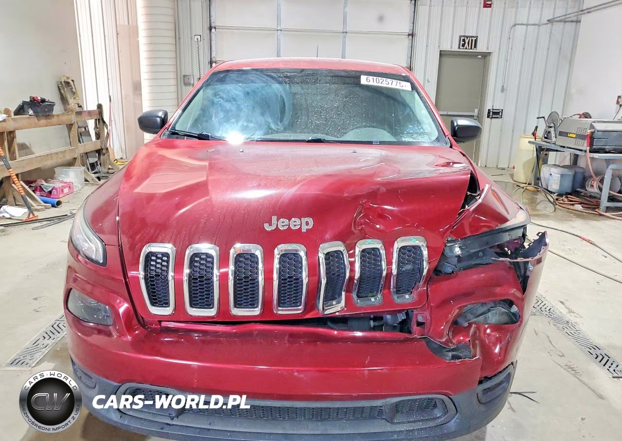 2015 Jeep Cherokee Sport VIN:1C4PJMABXFW624476 - 5