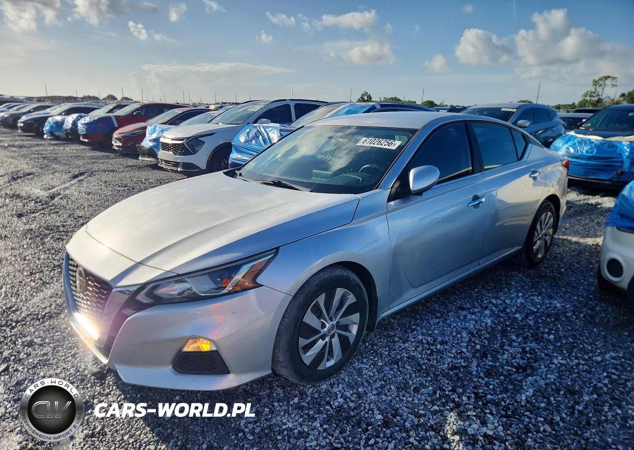 2019 Nissan Altima S