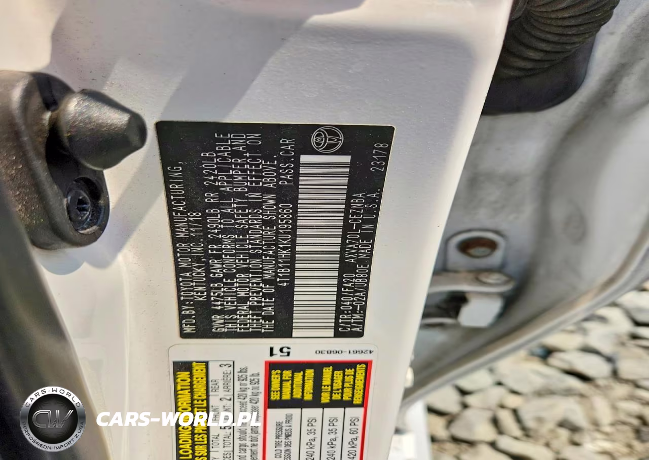 2019 Toyota Camry Le VIN:4T1B11HK1KU195860 - 12