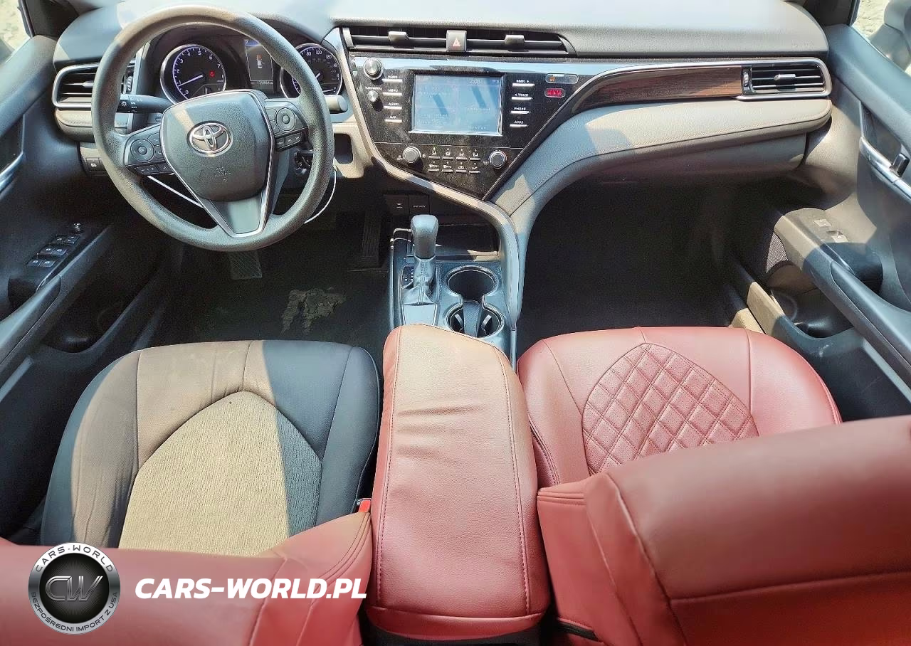 2019 Toyota Camry Le VIN:4T1B11HK1KU195860 - 8