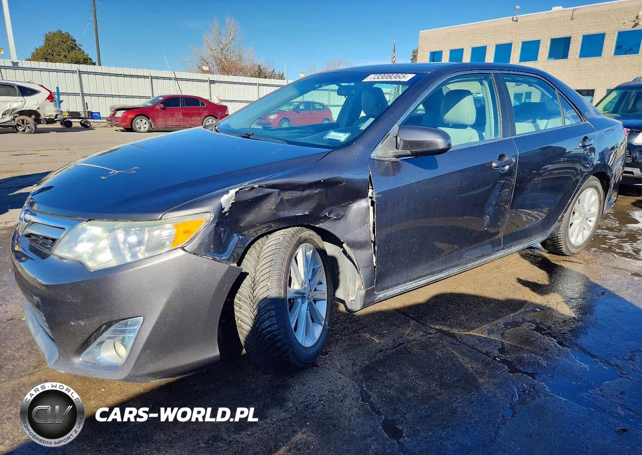 2014 Toyota Camry Xle – zdjęcie 1 z 12